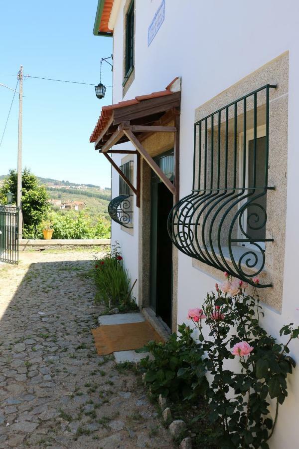 Villa Solar dos Avós Sabrosa Exterior foto